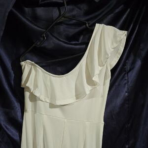 Chic One-Shoulder White Jumpsuit